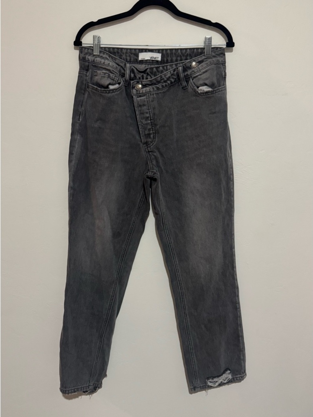 Vervet Jeans Women's 28 Black Stone Wash Straight Jeans Pockets Distressed Hems